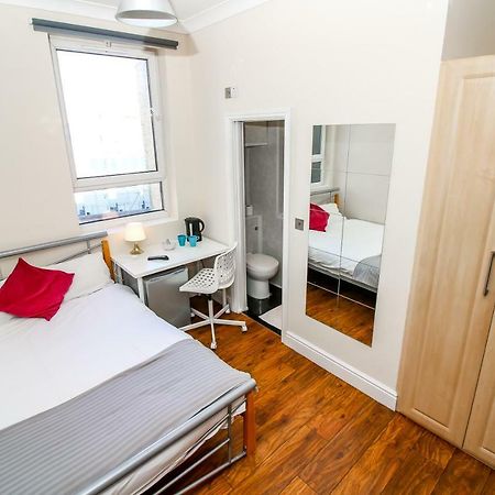 Private En-Suite Room @ Liverpool Street, Brick Ln ลอนดอน ภายนอก รูปภาพ