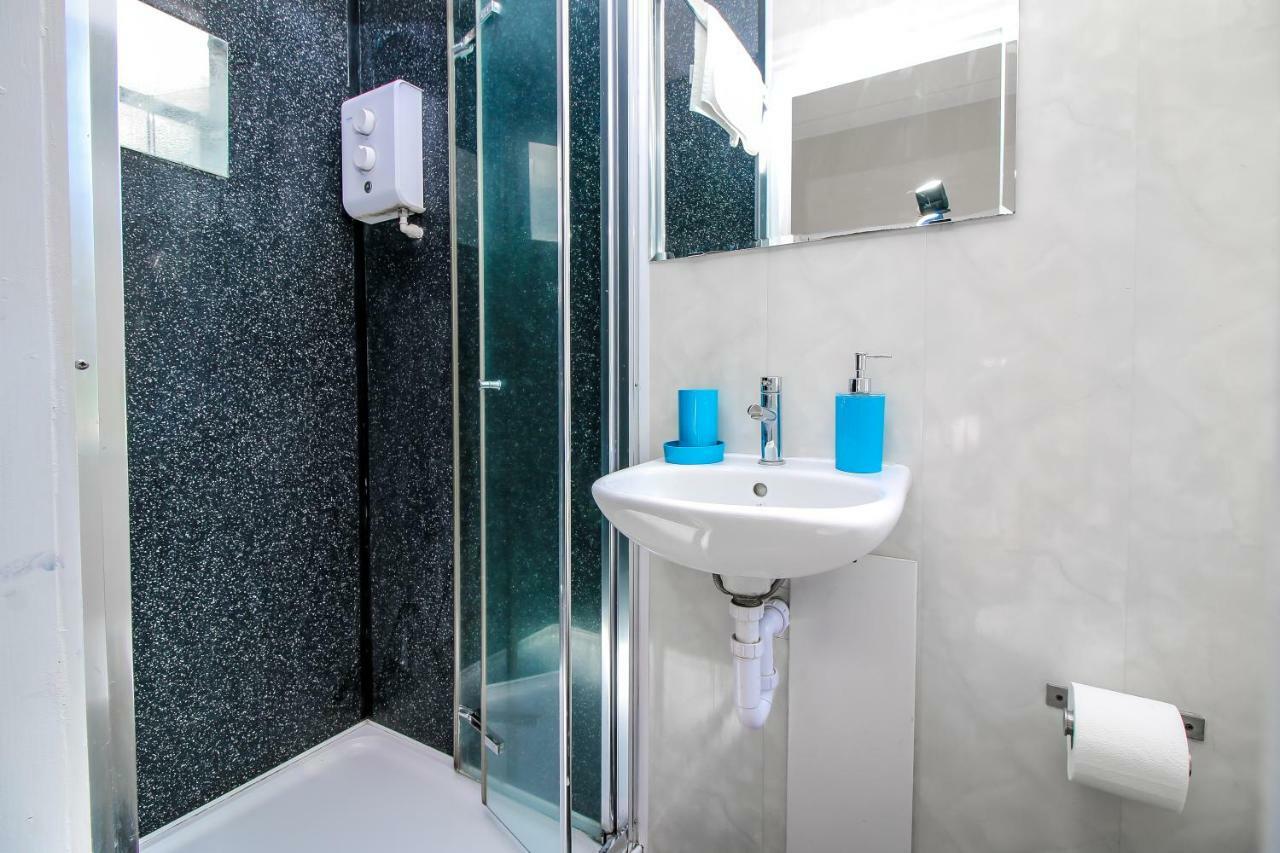 Private En-Suite Room @ Liverpool Street, Brick Ln ลอนดอน ภายนอก รูปภาพ