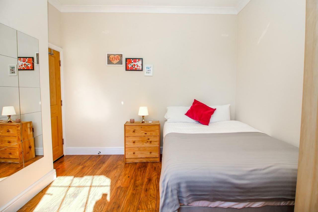 Private En-Suite Room @ Liverpool Street, Brick Ln ลอนดอน ภายนอก รูปภาพ
