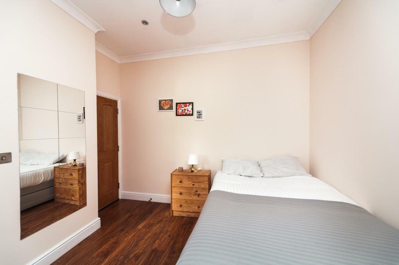 Private En-Suite Room @ Liverpool Street, Brick Ln ลอนดอน ภายนอก รูปภาพ